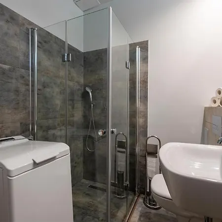 Bright&modern Manufaktura&orientarium Near Atlas Arena 公寓 *